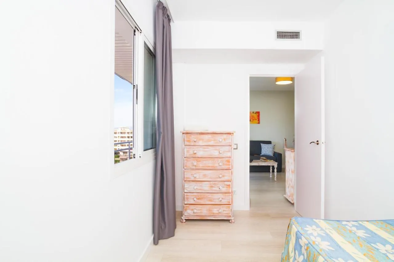 Апартаменты Apartamentos Intersalou Priorat
